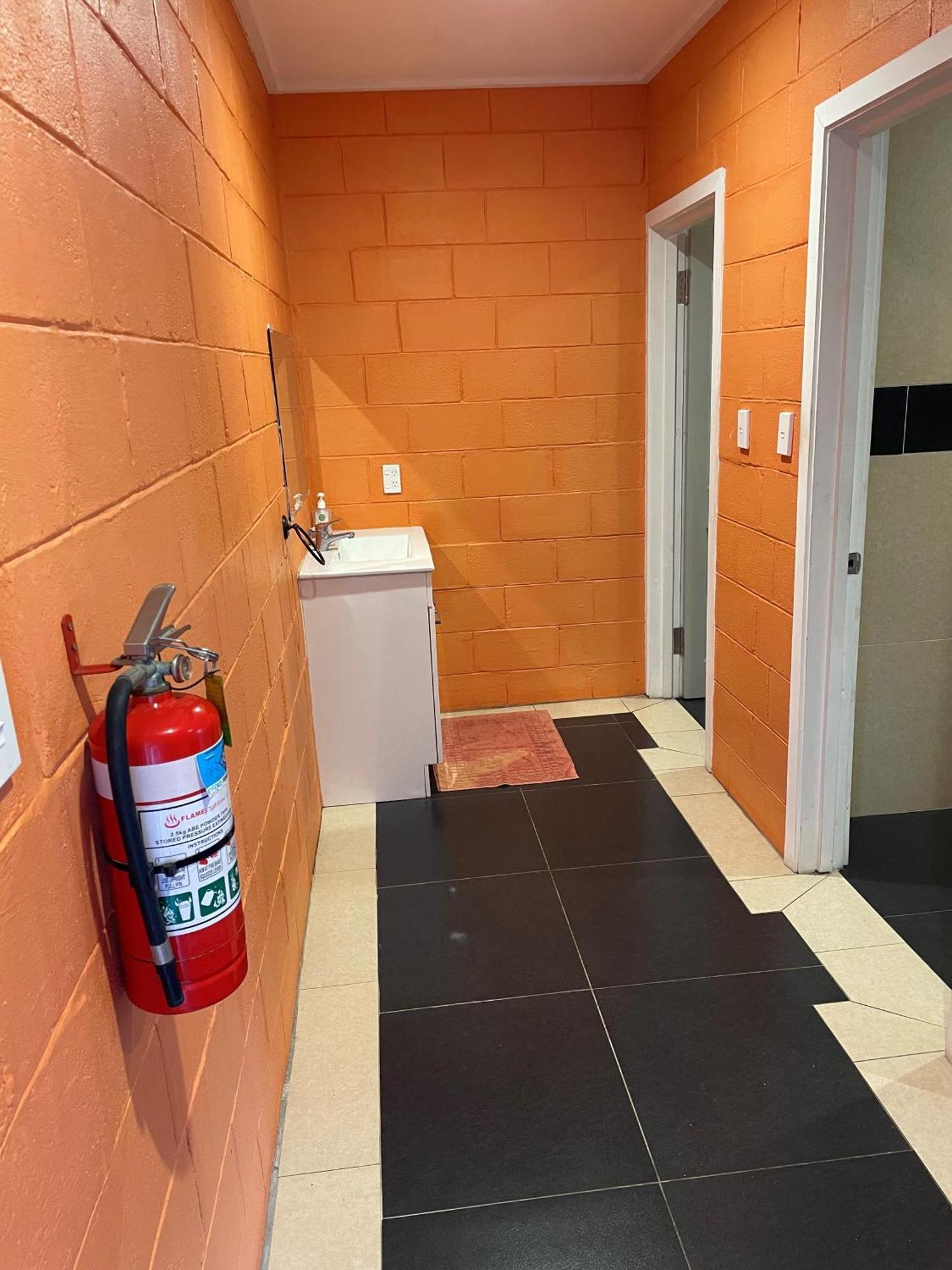 Keris Rental Houses Vaitele Kültér fotó